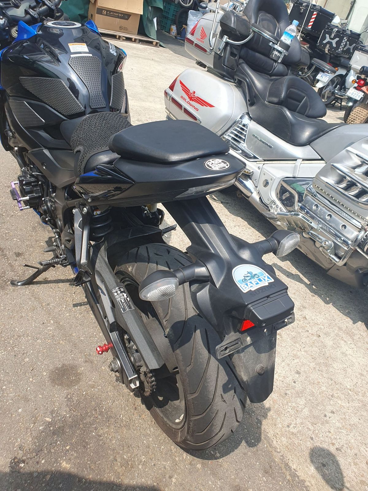 스즈키 GSX S 750 4
