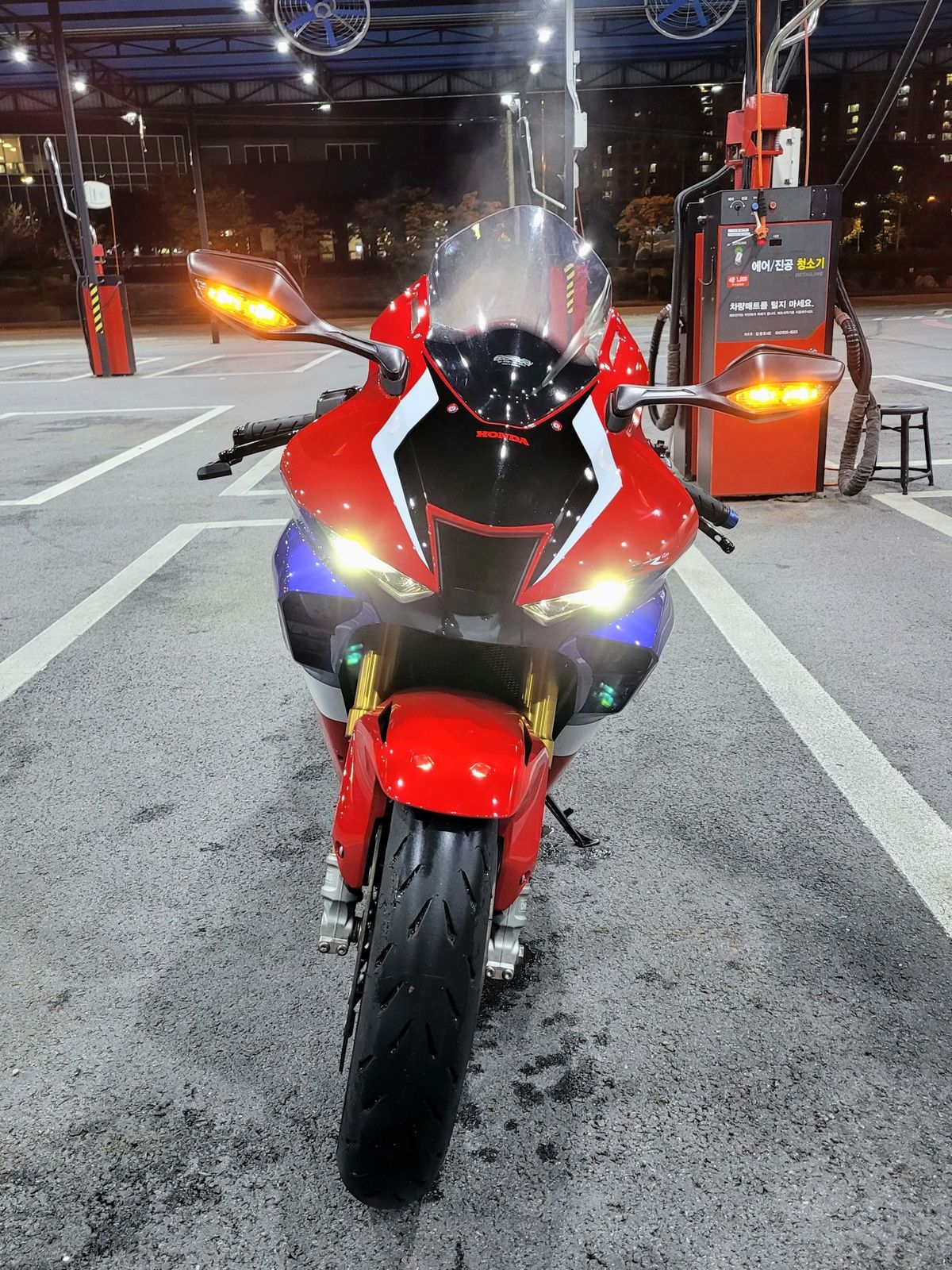 혼다 CBR 1000 RR-R 파이어블레이드 SP more