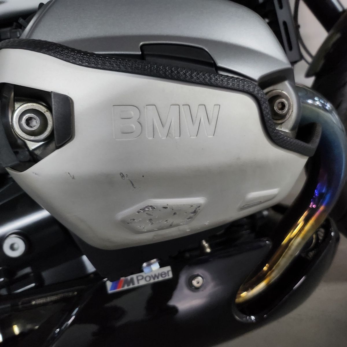 BMW R nine T  11