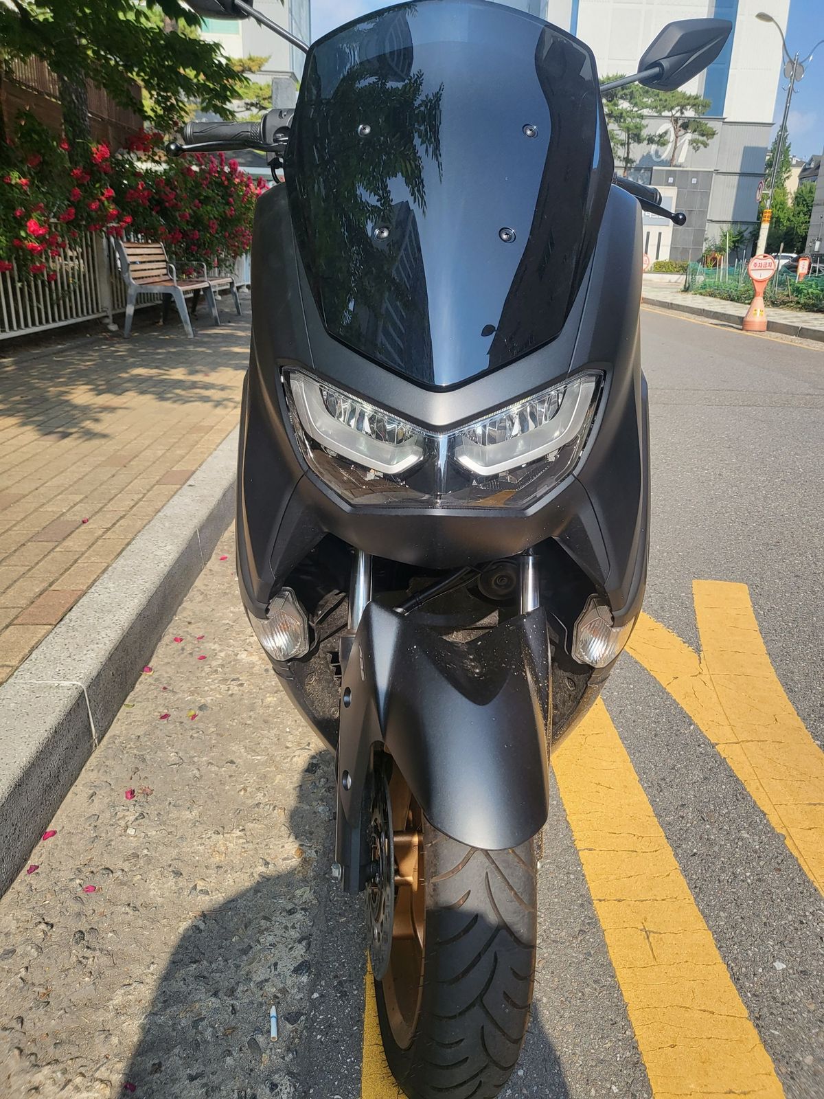 야마하 NMAX 125 more