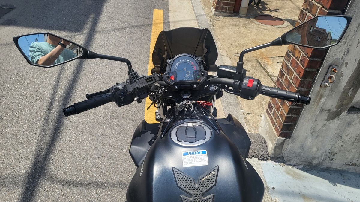 가와사키 Z 650 more