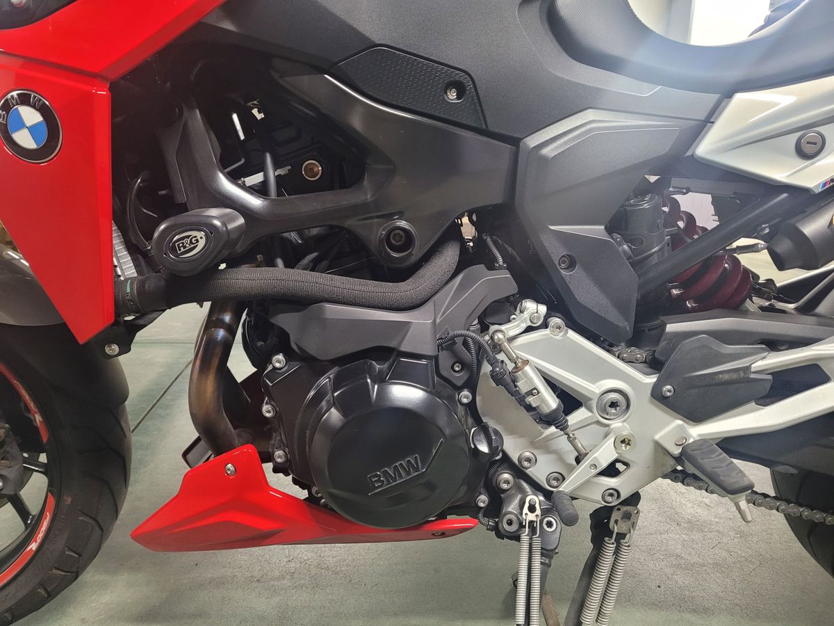 BMW F 900 R 7