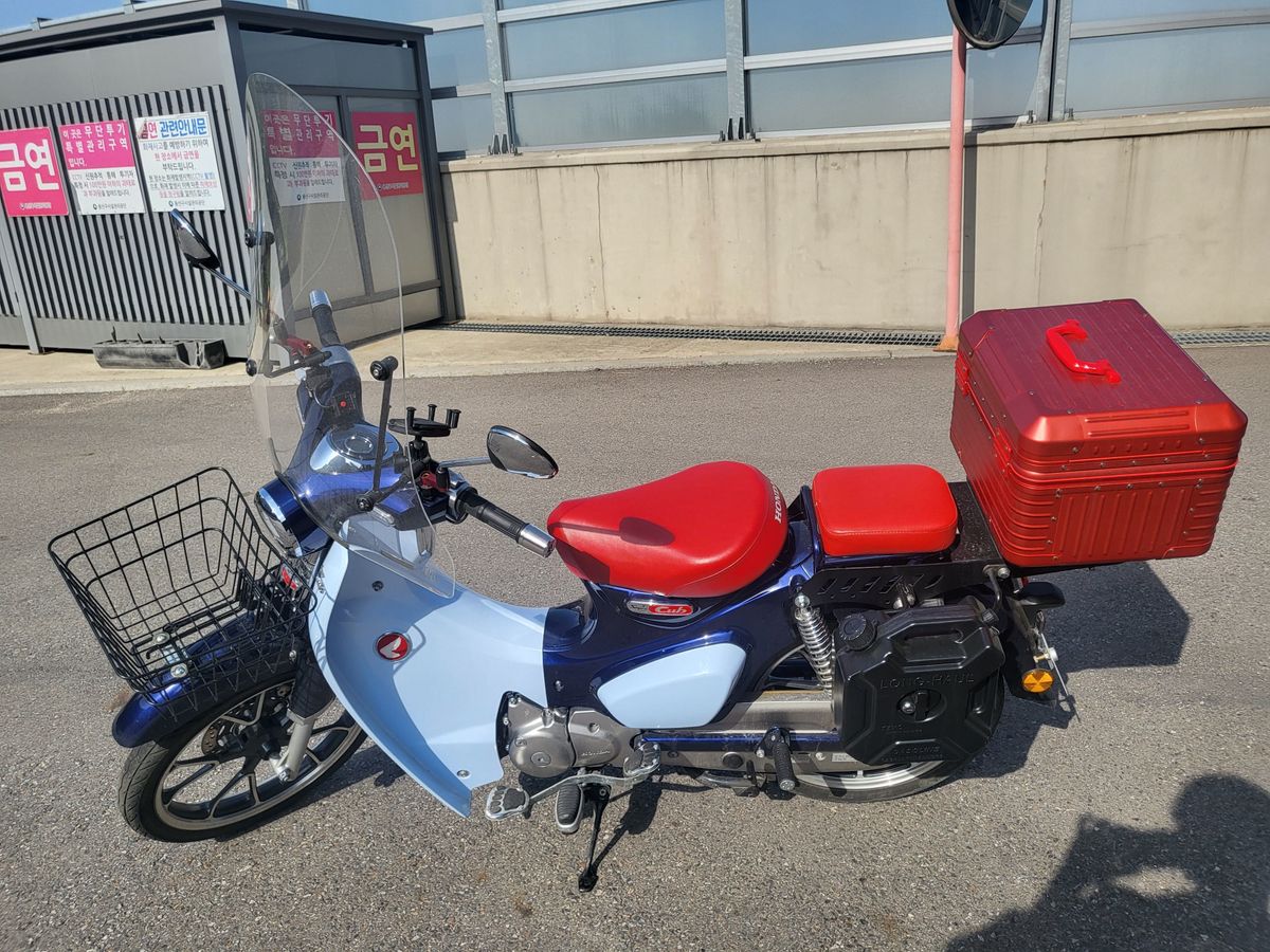 혼다 C 125 8