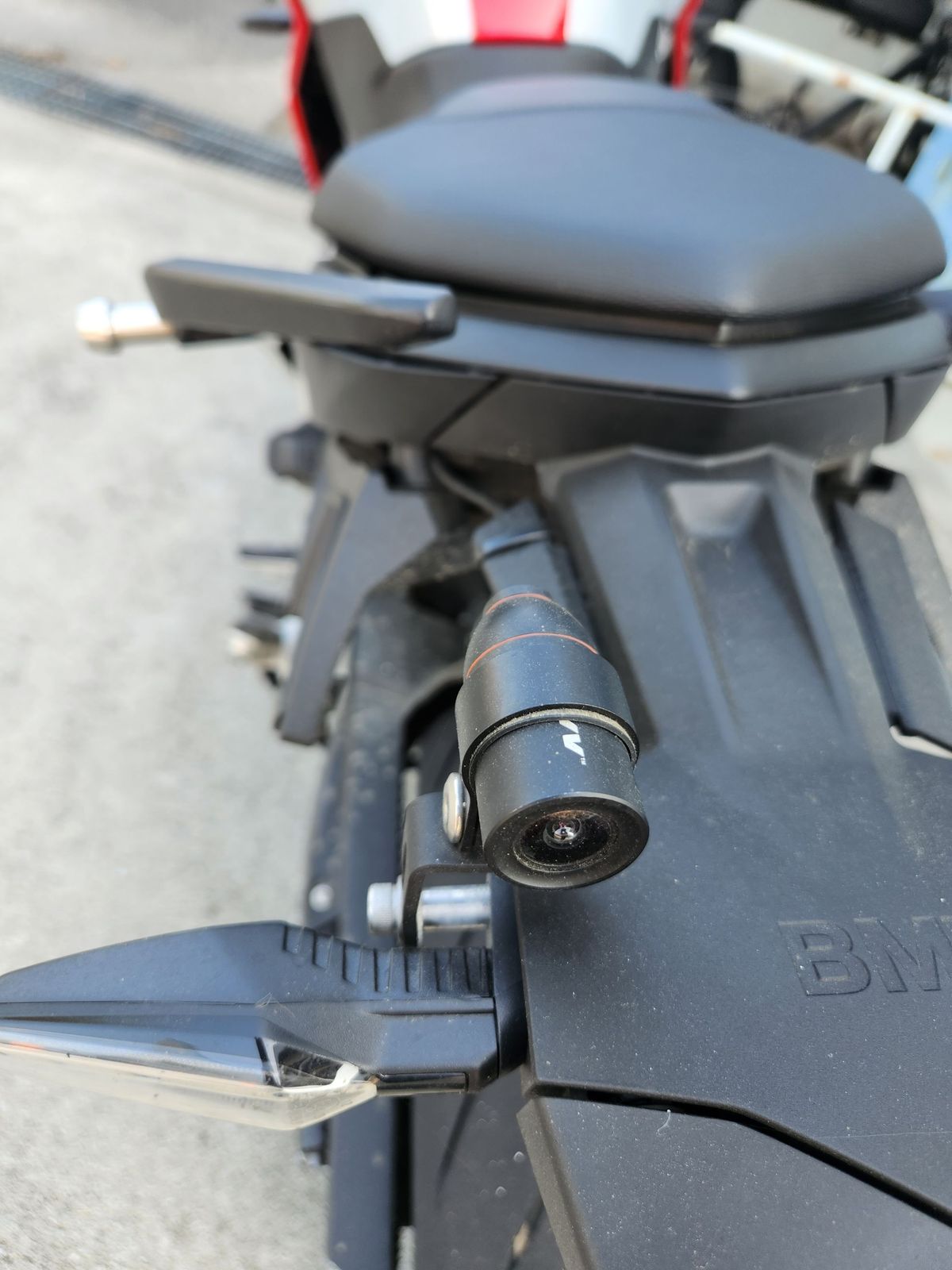 BMW F 900 R 13