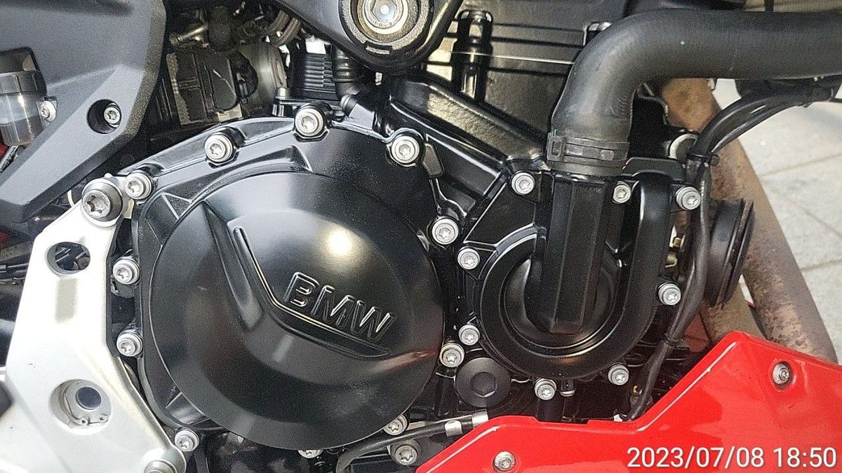 BMW F 900 R 7