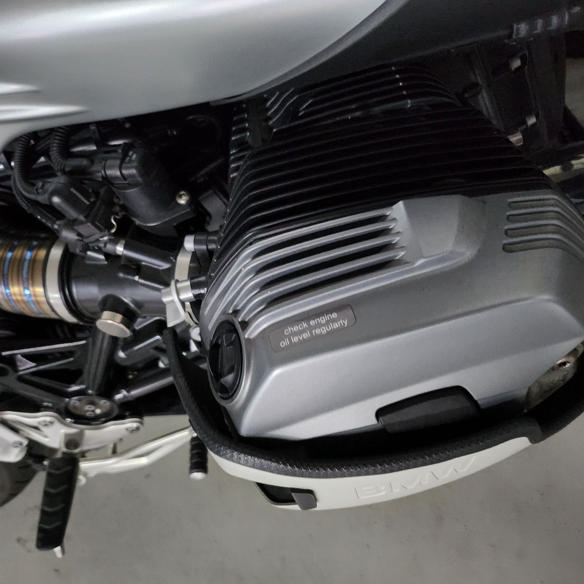 BMW R nine T  7