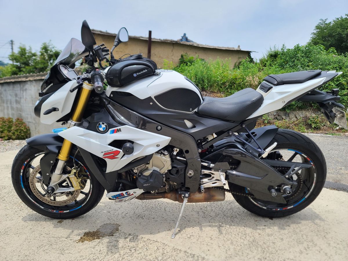 BMW S 1000 R thumb 2