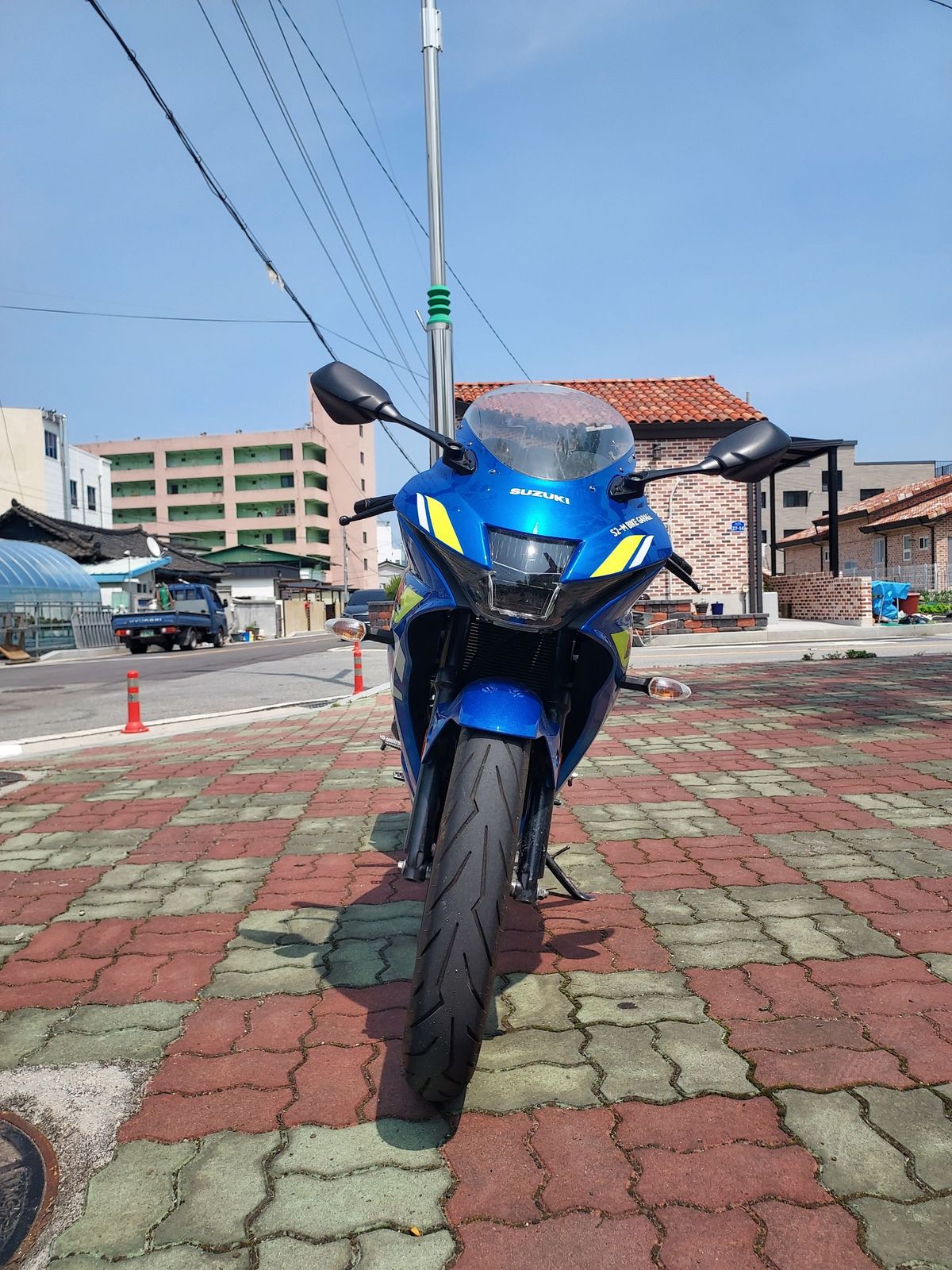 스즈키 GSX R 125 ABS more