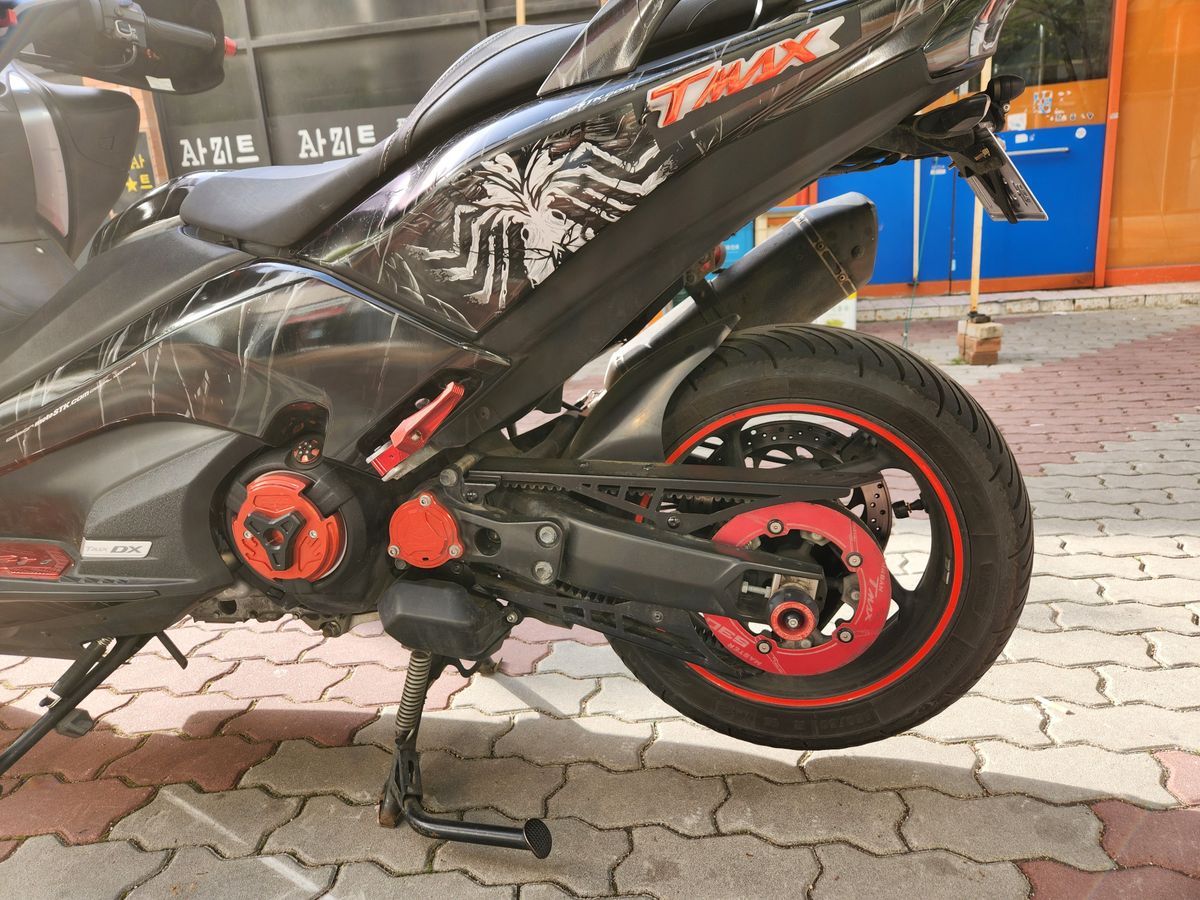야마하 TMAX DX 5
