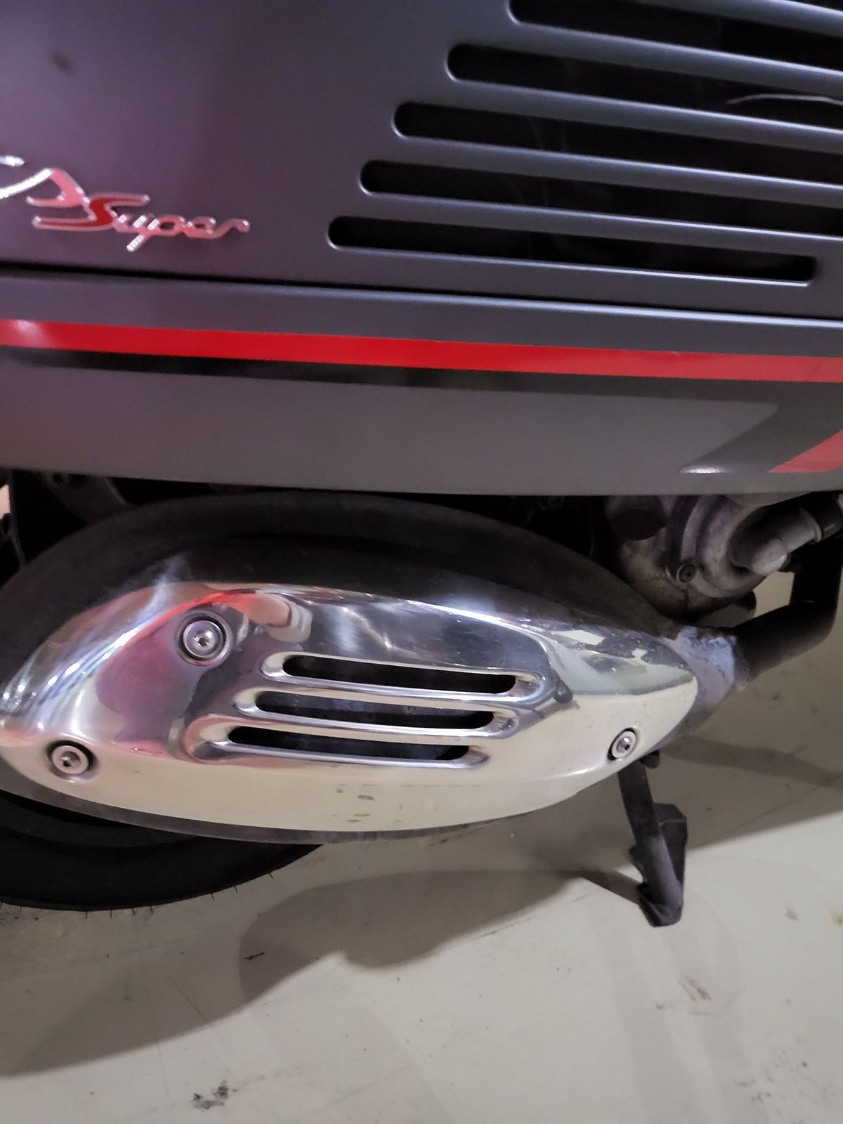베스파 GTS 300 슈퍼스포츠 10