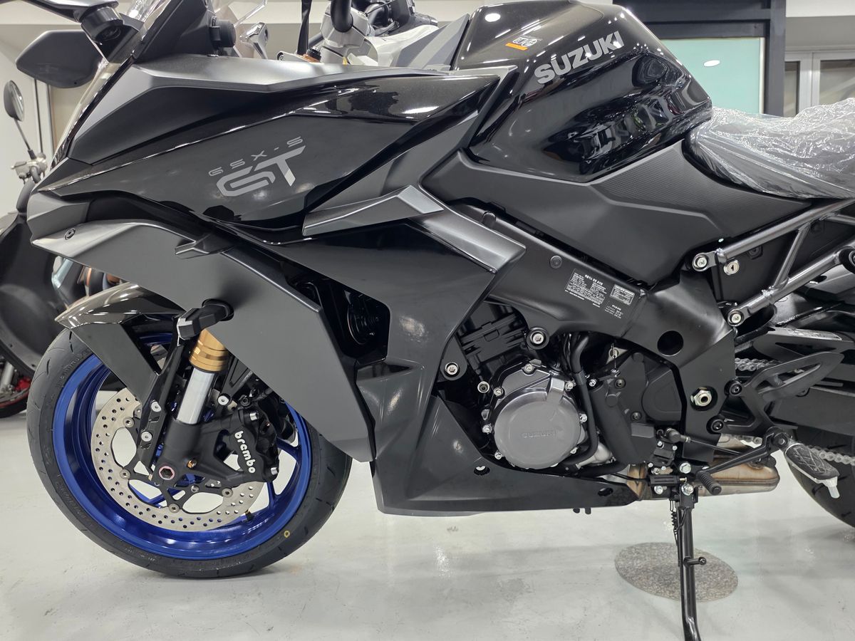 스즈키 GSX S 1000 GT 9