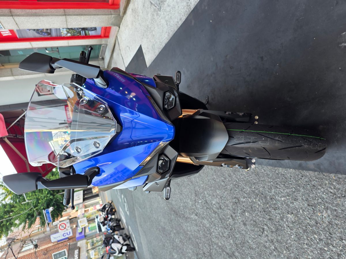 스즈키 GSX S 1000 GT 11