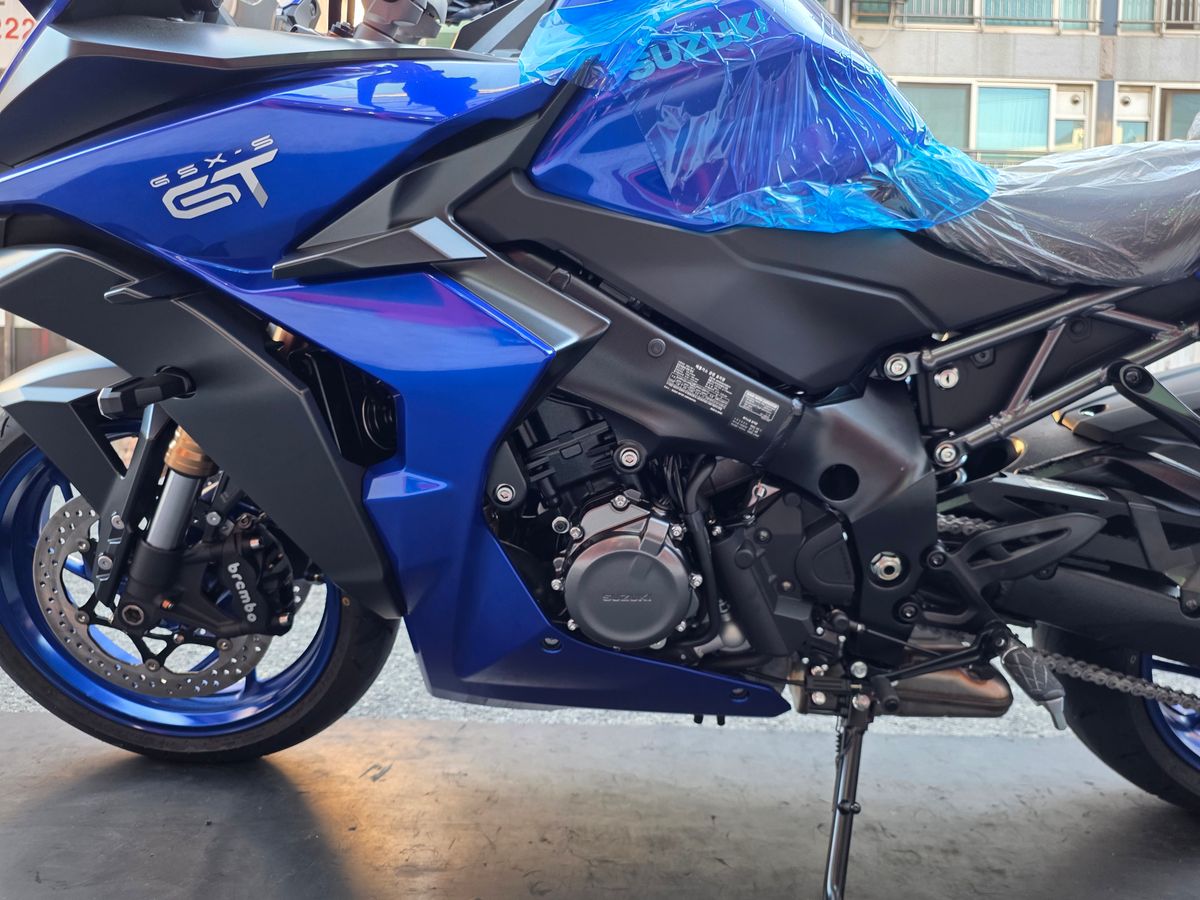 스즈키 GSX S 1000 GT 19
