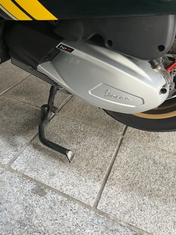 베스파 GTS 300 슈퍼 레이싱 식스티 9